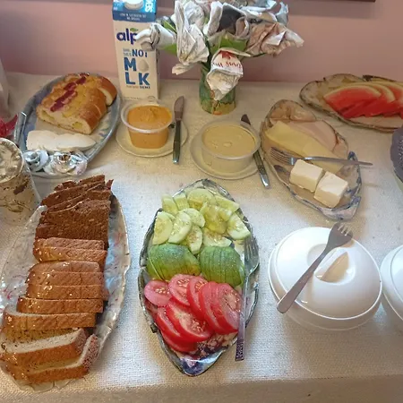 Camping Moori Metsaonn- Forest Hut *