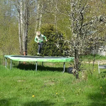 Moori Metsaonn- Forest Hut Kemping *
